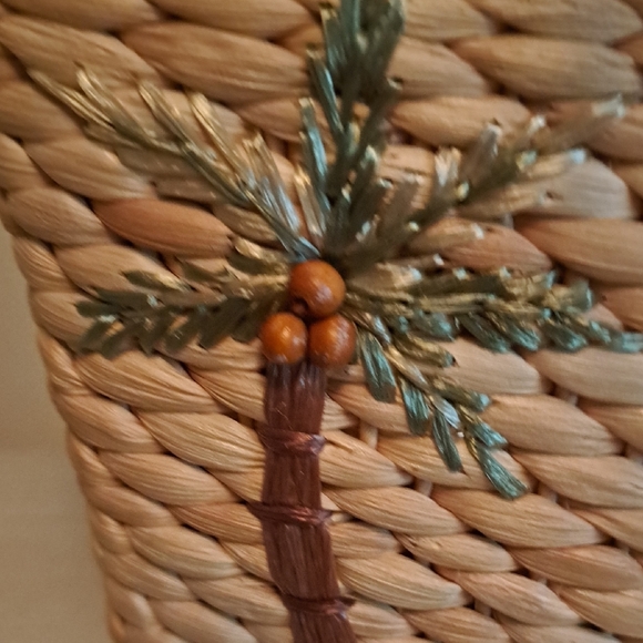 St. John Collection Woven Straw Tote with Pink Sequin Flamingos - Picture 3 of 7